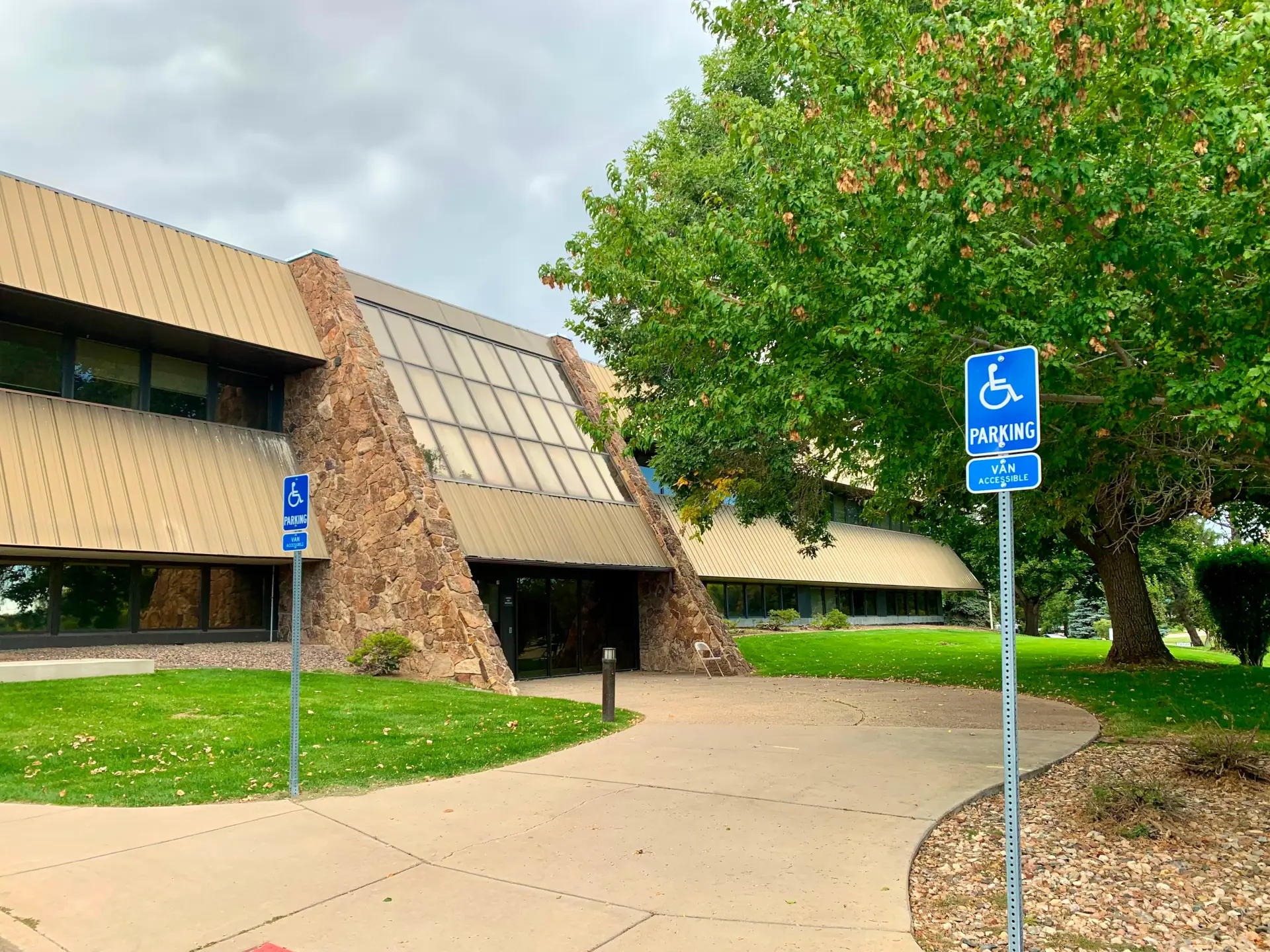 Diamond Peak Offices